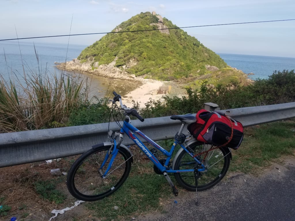 Hành trình đạp xe xuyên Việt một mình 2019